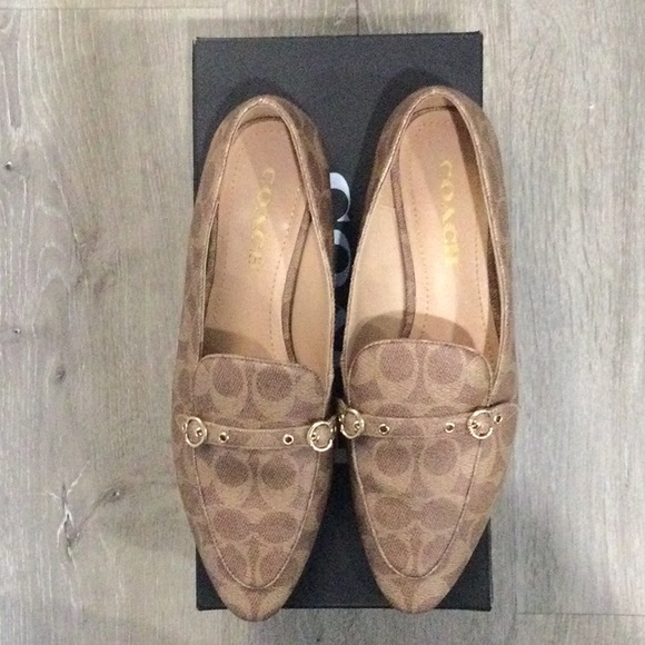 Coach loafers — brown coach logo, pointed toe, very chic,look beautiful on! - Picture 2 of 6